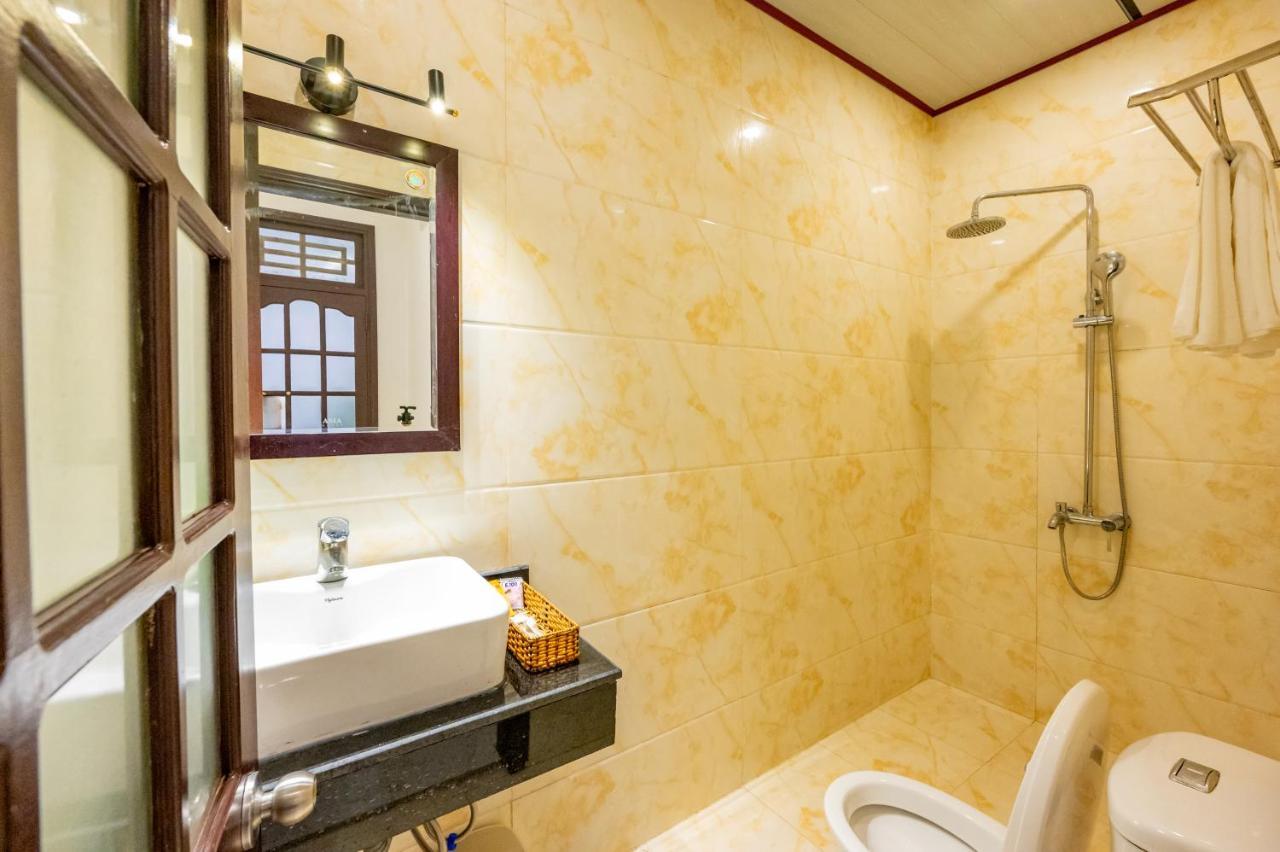 Golden Sun Hotel Хойан Экстерьер фото